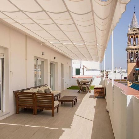 Triana Deluxe Skyview Apartment Sevilla Bagian luar foto